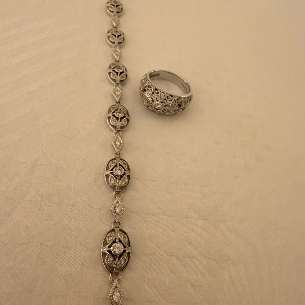 Elegant Tacori  Silver Jewelry Set